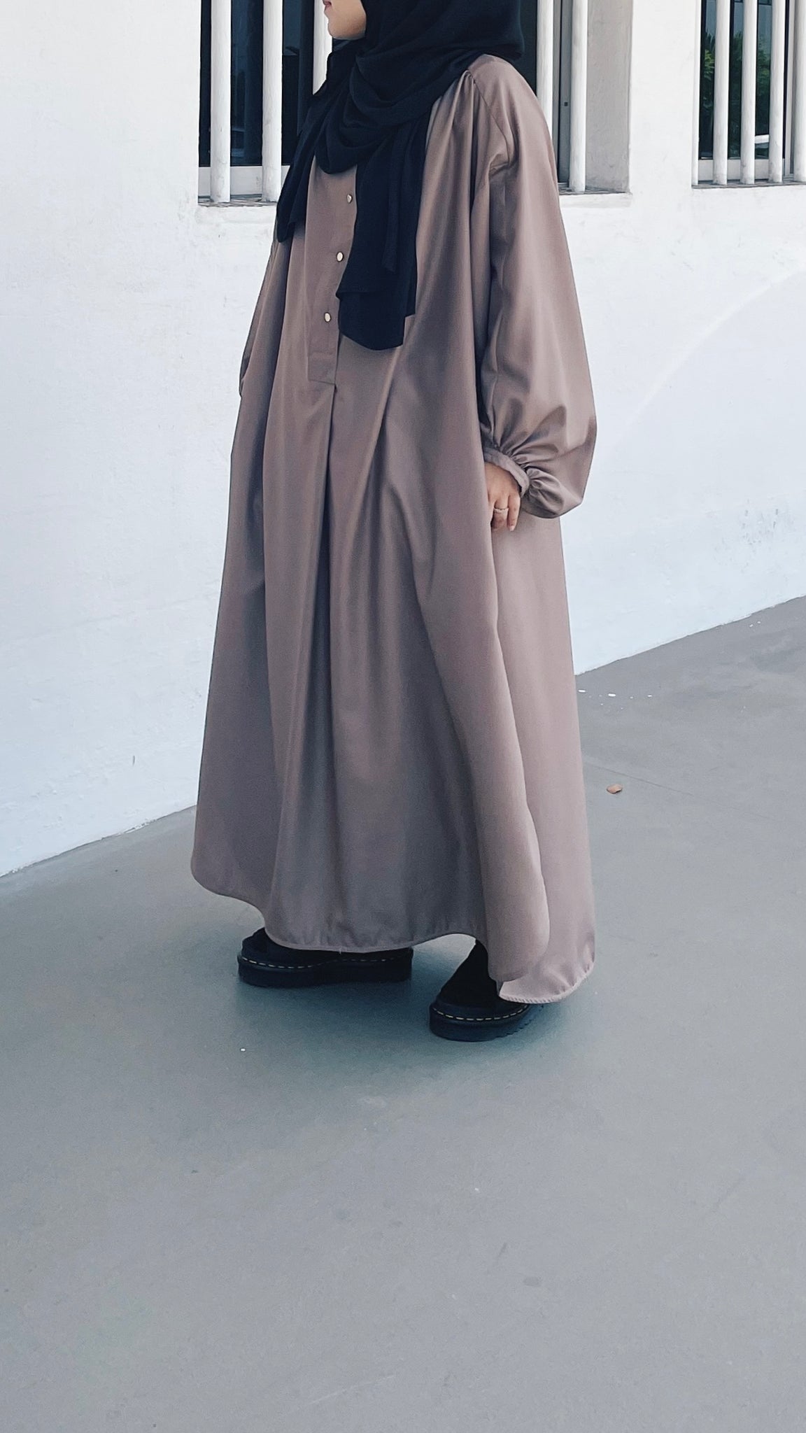 Rumi Cotton Dress : Walnut