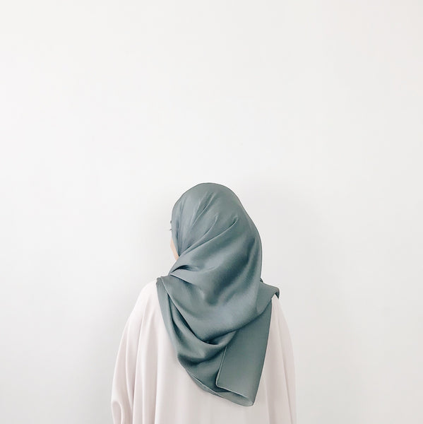 Textured Satin : Metallic Grey