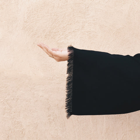 Capsule Collection : Fringe Pocket Abaya