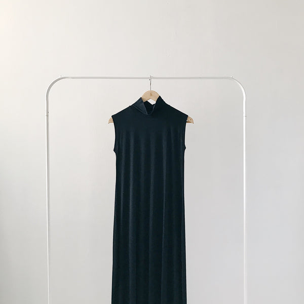 Essentials : Inner Dress in Black