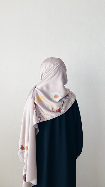 Printed : Border in Powder Pink