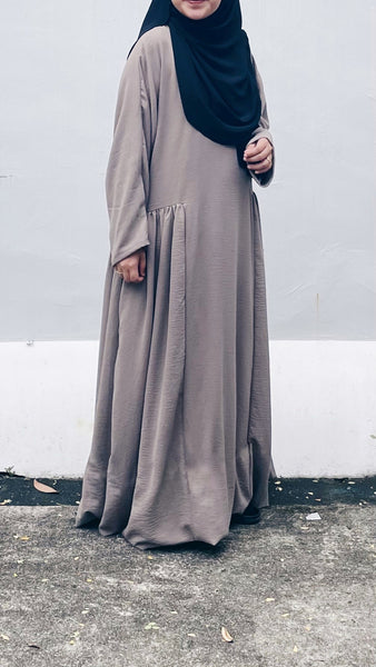 Side Ruffle Dress : Taupe