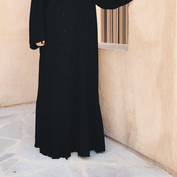 Capsule Collection : Beads & Pleats Abaya