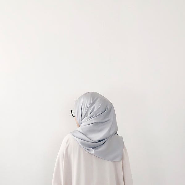 Satin Crepe : Silver