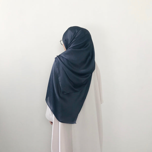 Textured Satin : Ash Grey