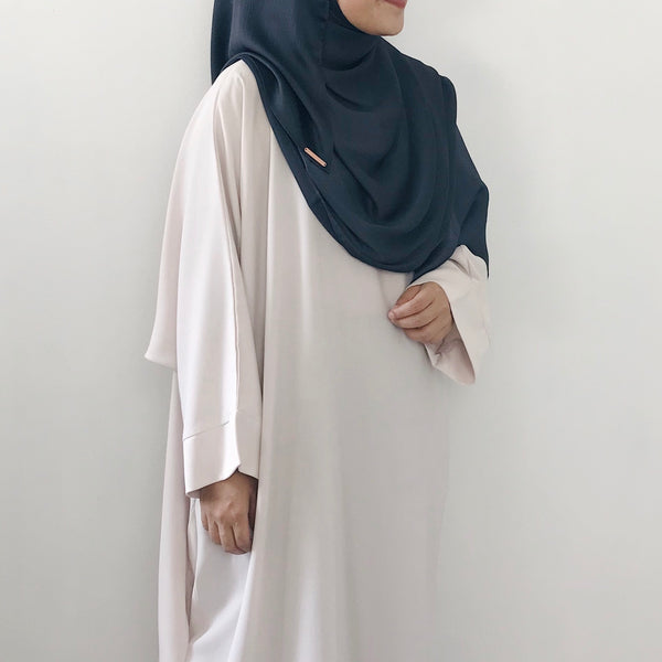 Textured Satin : Ash Grey