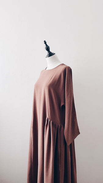 Side Ruffle Dress : Mocha