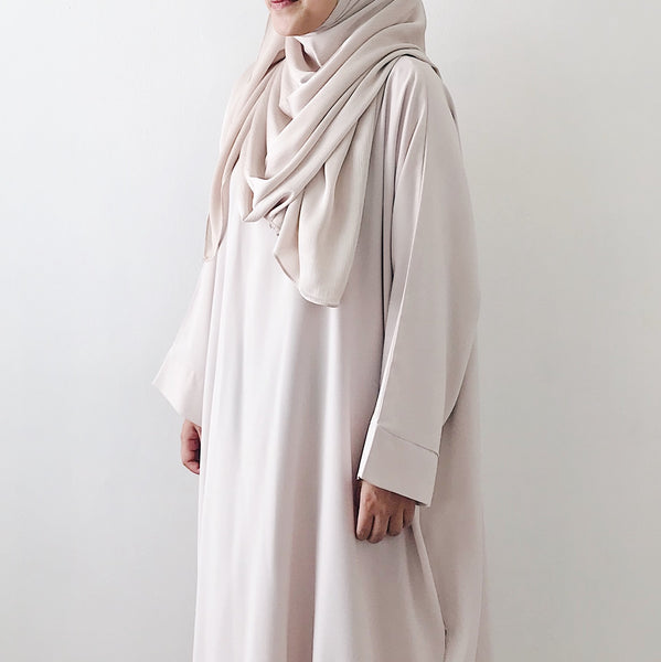 Textured Satin : Light Cream