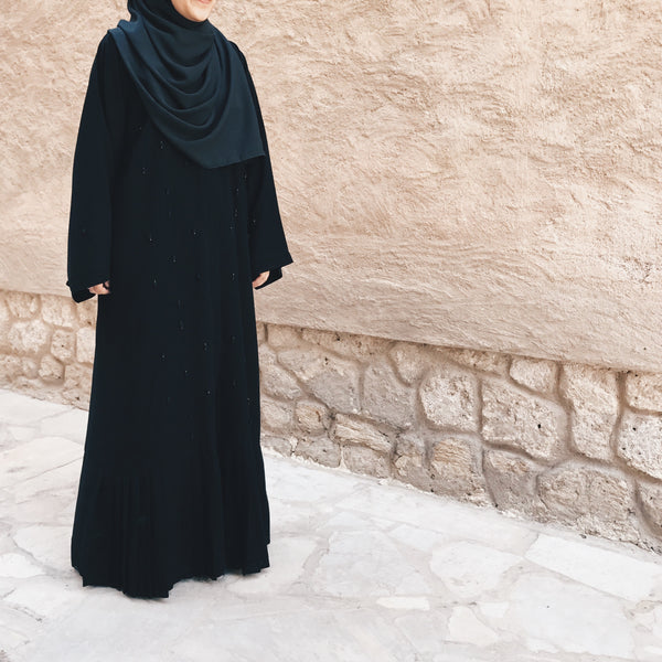 Capsule Collection : Beads & Pleats Abaya