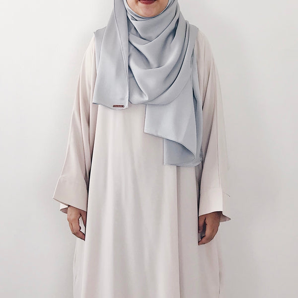 Satin Crepe : Silver