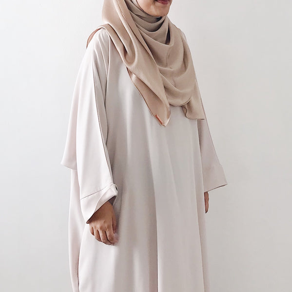 Textured Satin : Hazel