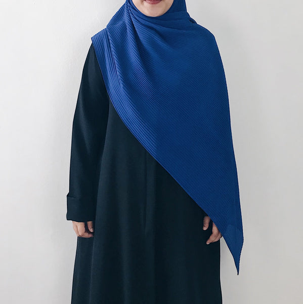 Pleats : Cobalt