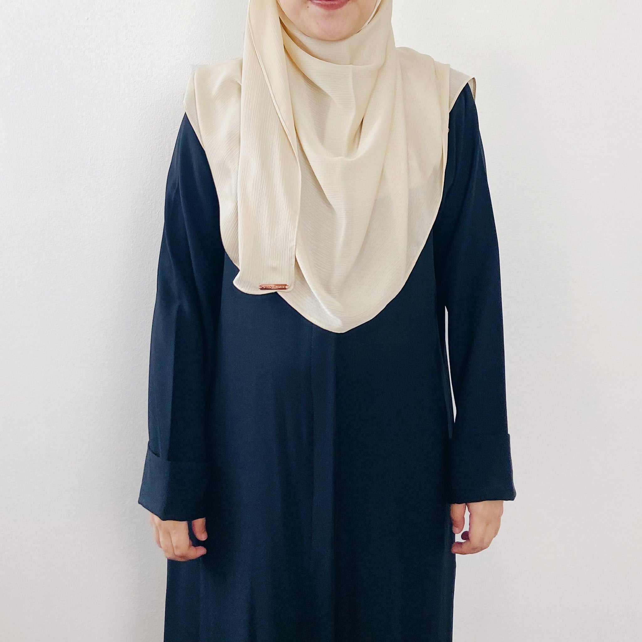 Textured Satin : Cream