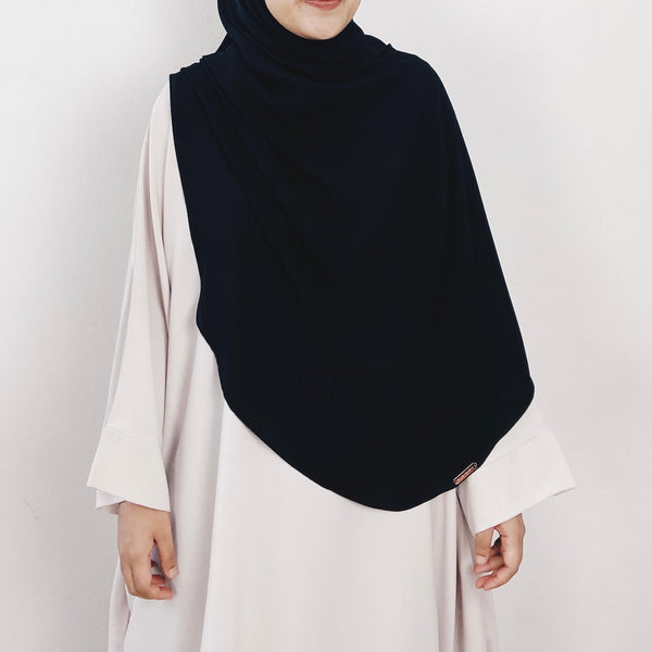 CAPSULE : Curve End Shawl
