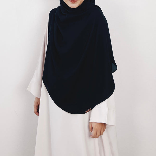 CAPSULE : Curve End Shawl