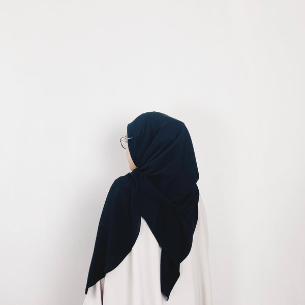 CAPSULE : Curve End Shawl