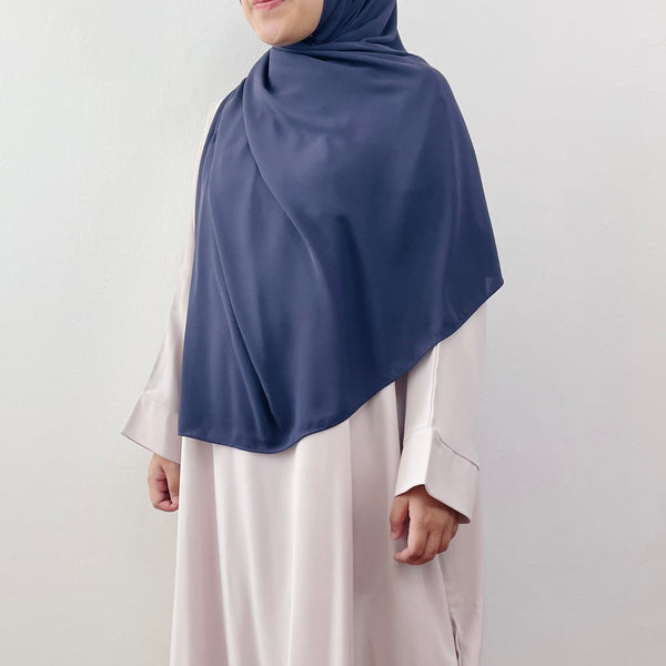 Super Wide Shawl (PC) : Graphite