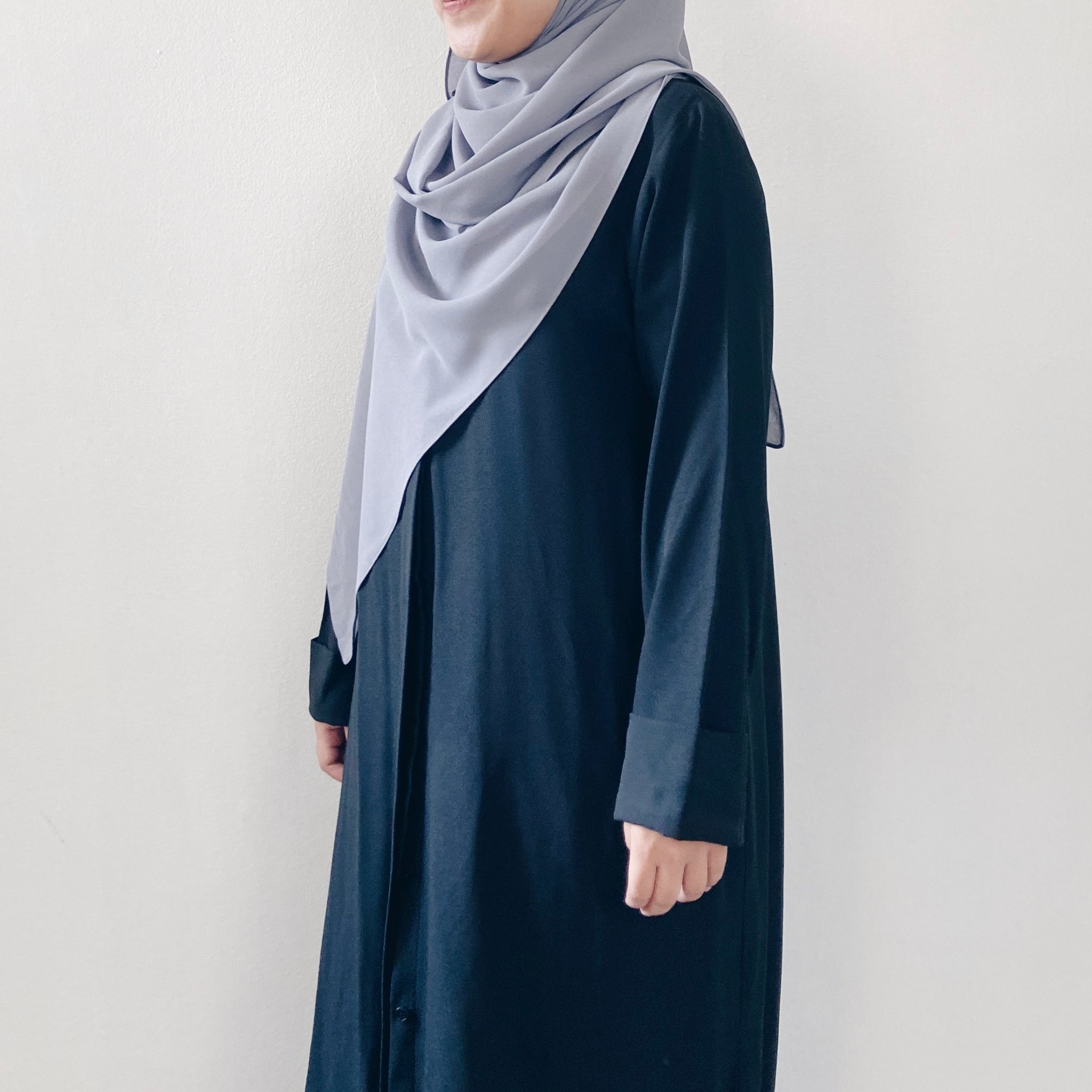 Tie-Back Shawl : Grey