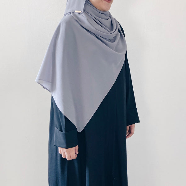 Tie-Back Shawl : Grey