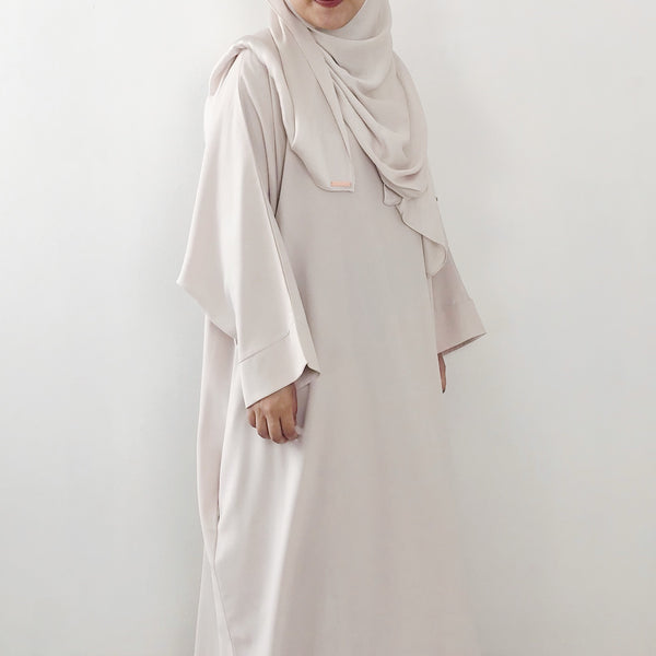 Textured Satin : Ivory