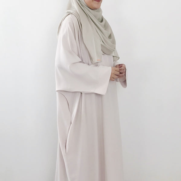 Textured Satin : Champagne