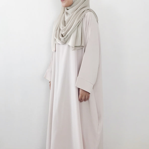 Textured Satin : Champagne