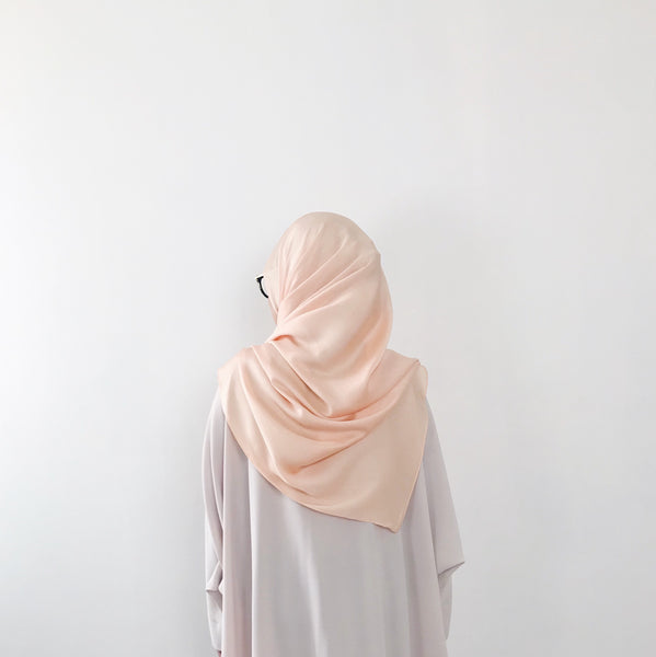 Textured Satin : Peach