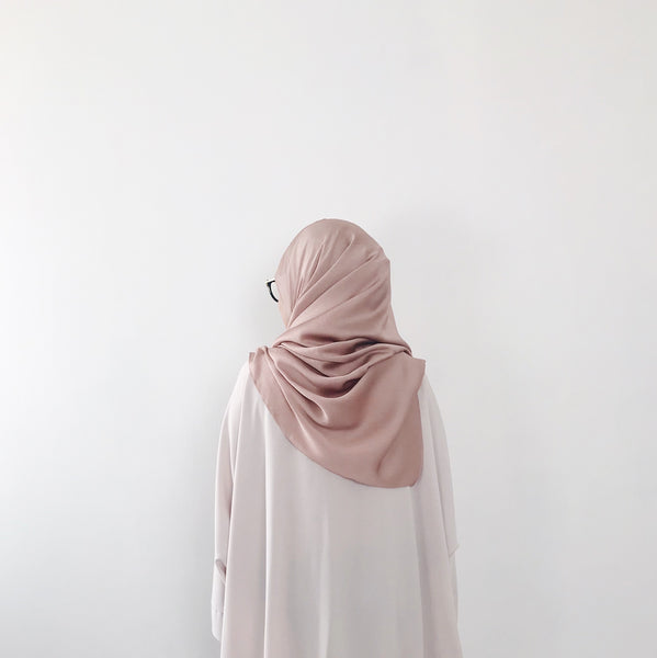 Textured Satin : Tulip