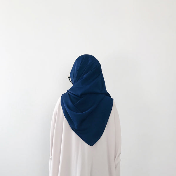 Textured Satin : Navy