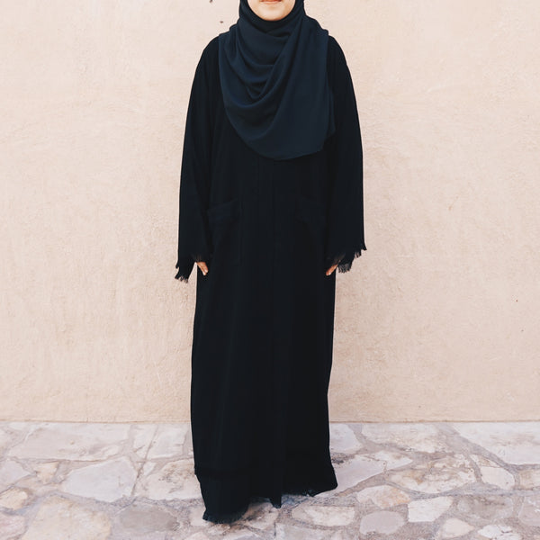Capsule Collection : Fringe Pocket Abaya