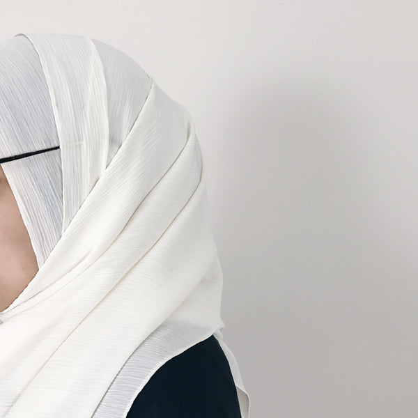 Textured Chiffon : Dove