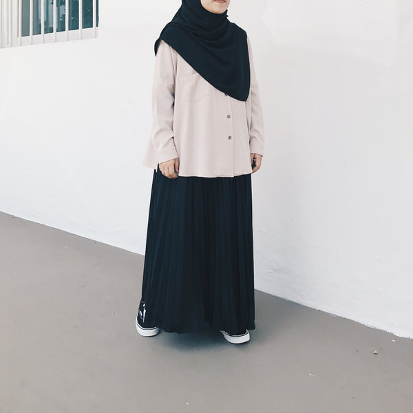 Pleated Skirt : Black