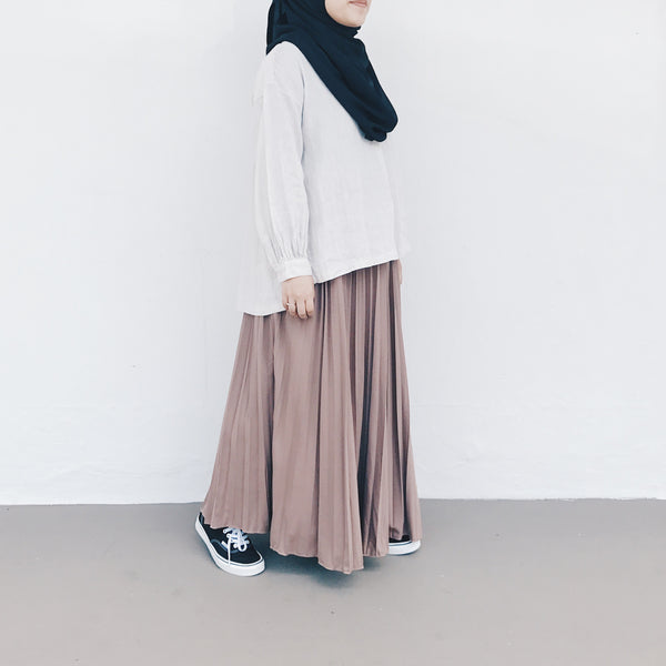 Pleated Skirt : Mocha