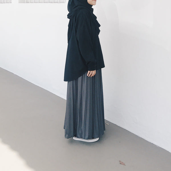 Pleated Skirt : Grey