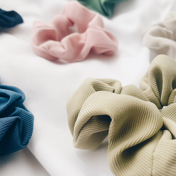 Scrunchie : Olive & Pink