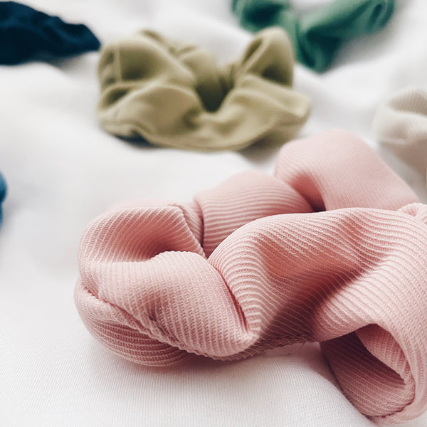 Scrunchie : Olive & Pink
