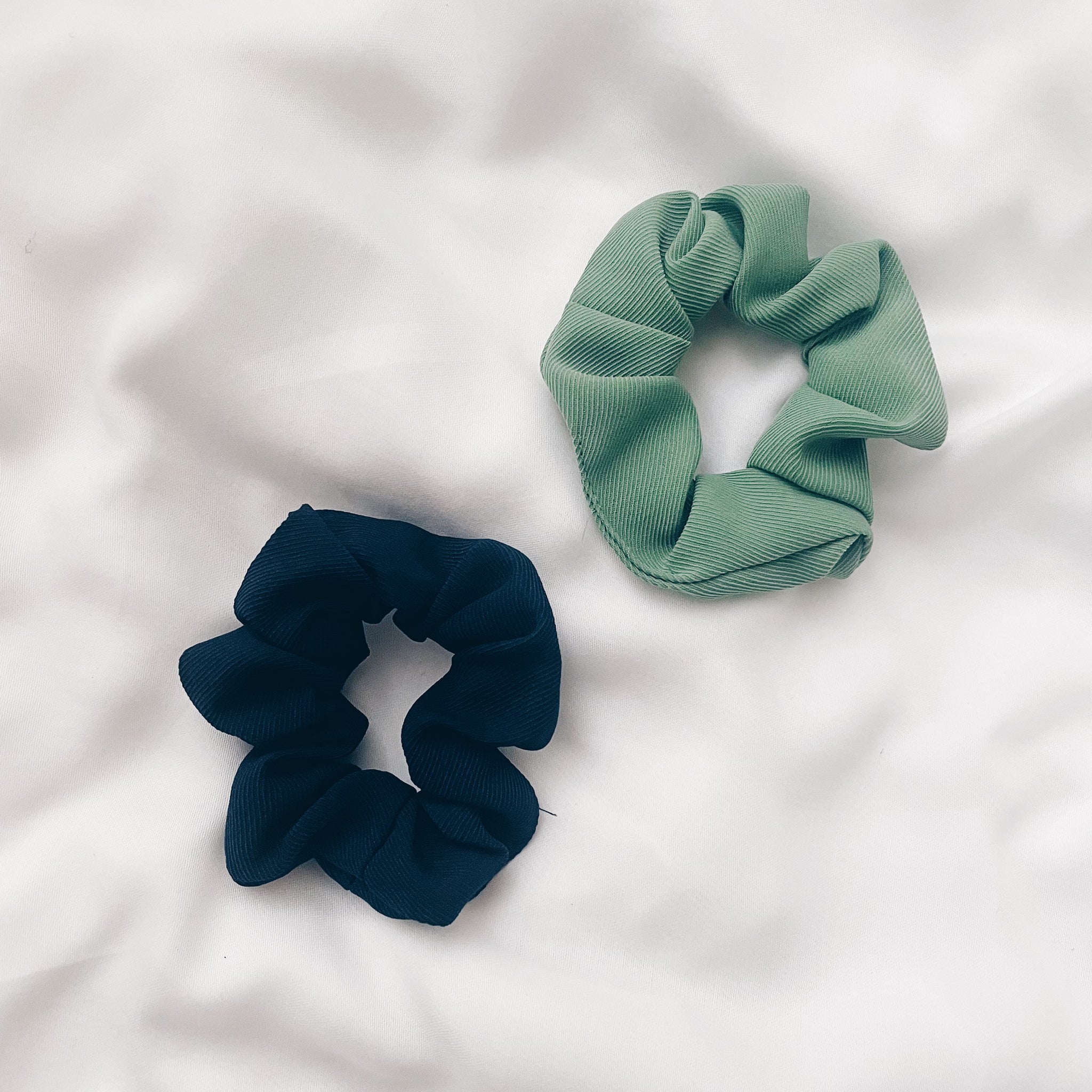 Scrunchie : Navy & Green