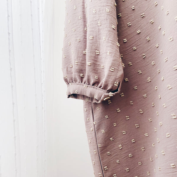 The Dotted Dress : Oat