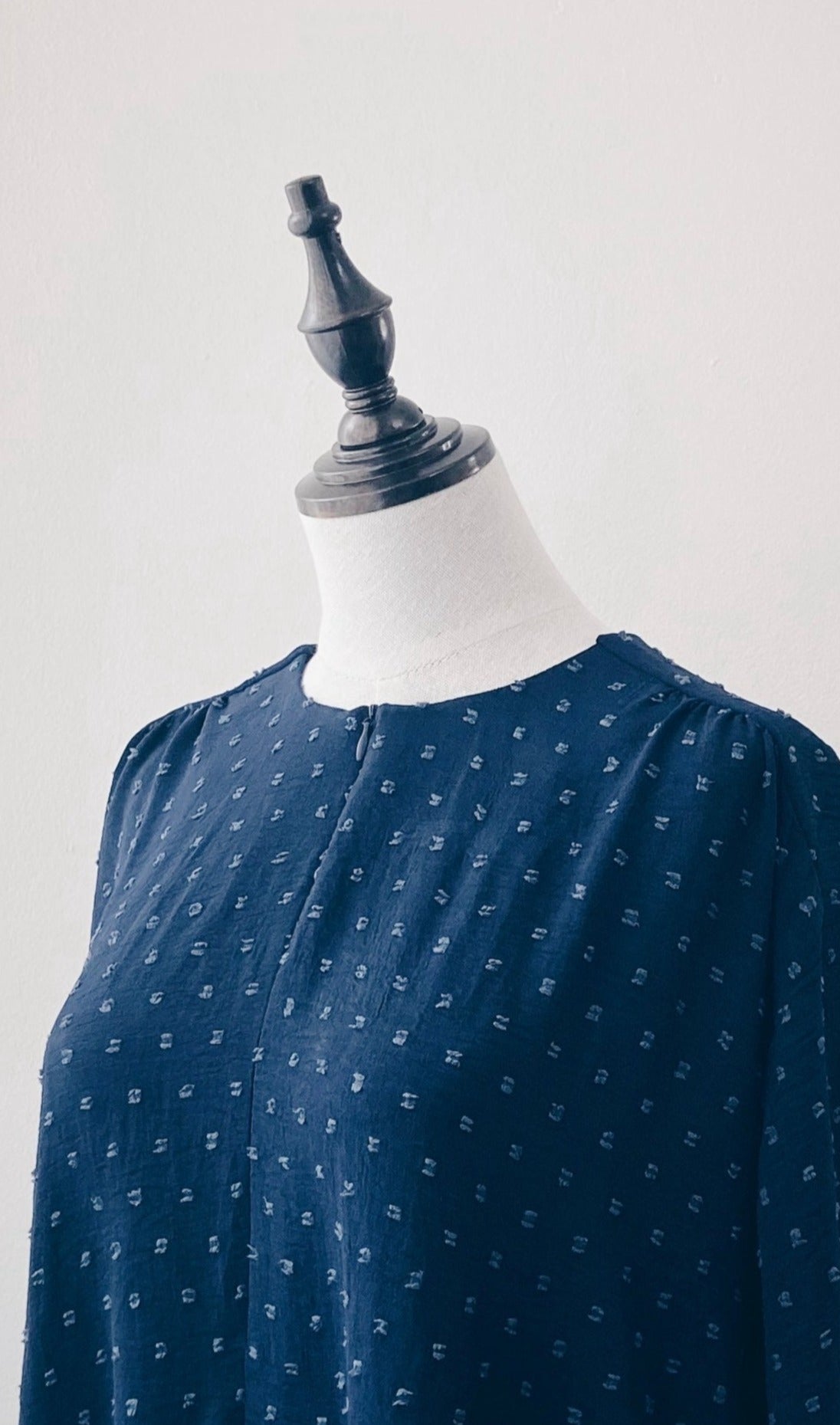 The Dotted Dress : Navy