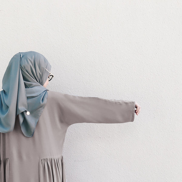 Side Ruffle Dress : Taupe