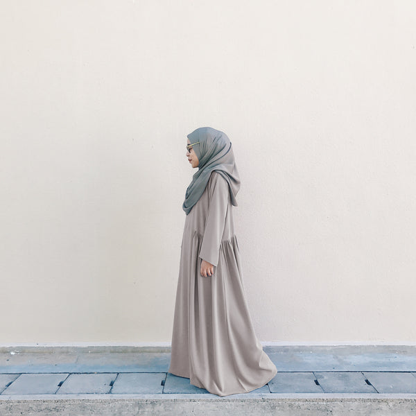 Side Ruffle Dress : Taupe