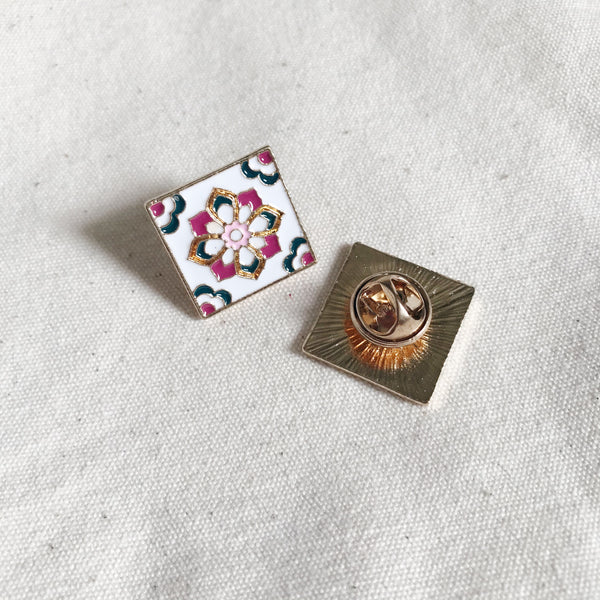 Enamel Pin : Peranakan Tile (C)