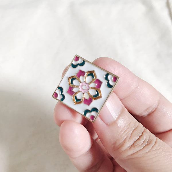 Enamel Pin : Peranakan Tile (C)