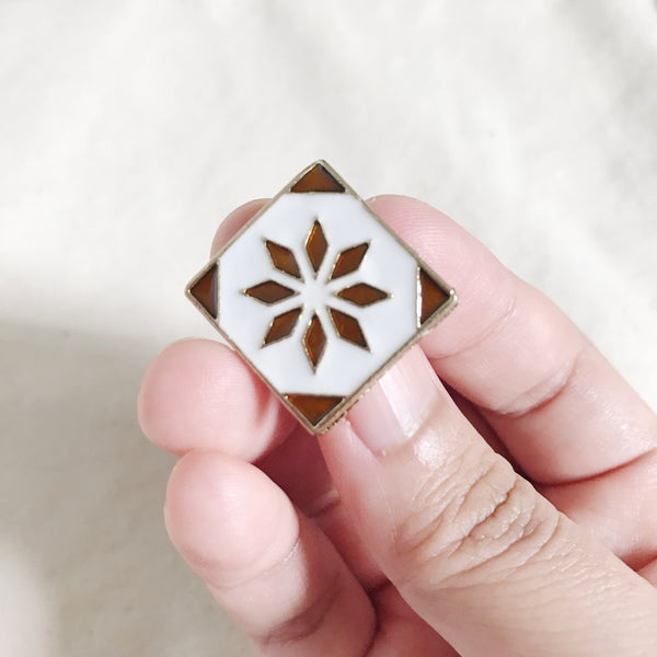 Enamel Pin : Peranakan Tile