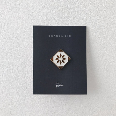 Enamel Pin : Peranakan Tile
