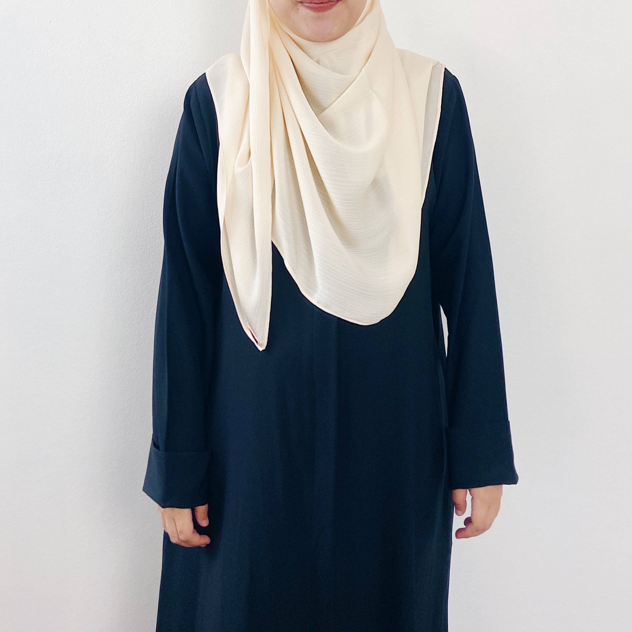 Textured Satin : Ivory