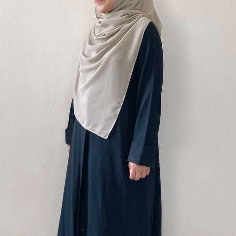 Tie-Back Shawl : Ivory