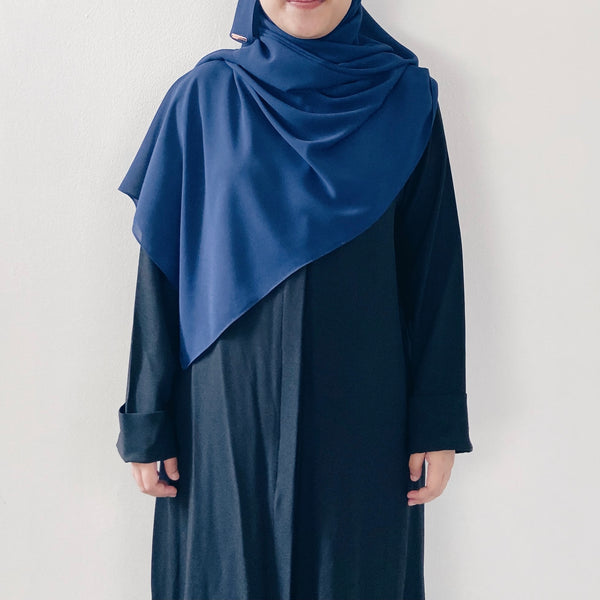 Tie-Back Shawl : Navy