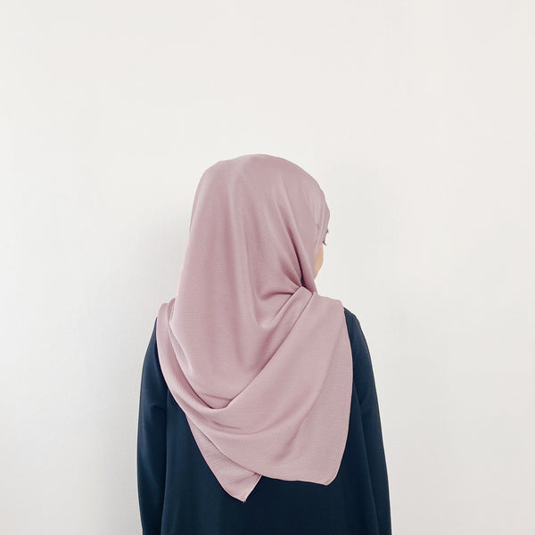 Textured Satin : Rose