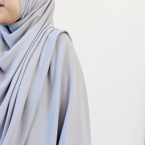 AS/IS - Super Wide Shawl : Light Grey